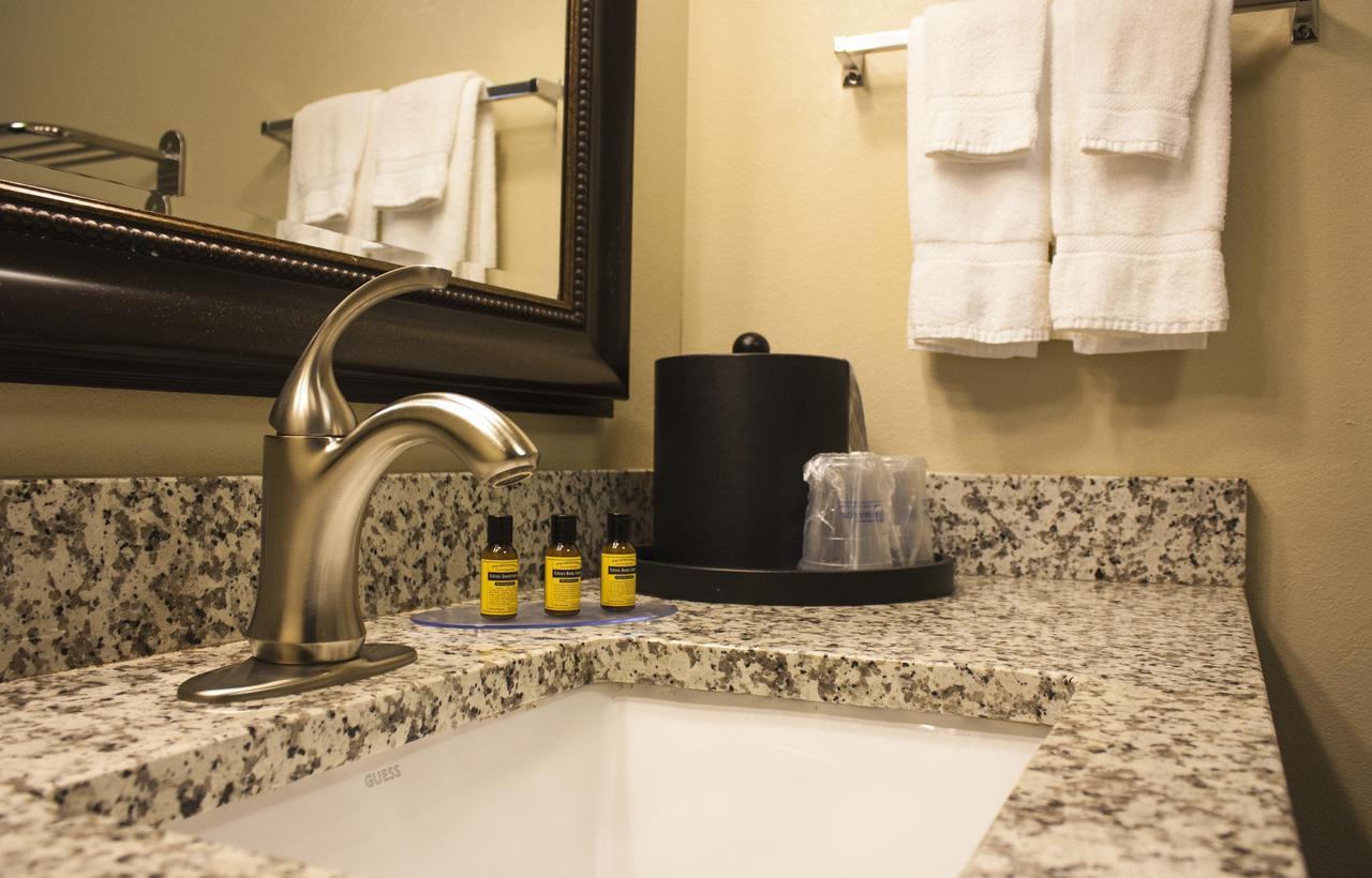 Comfort Inn & Suites Copley Akron Εξωτερικό φωτογραφία